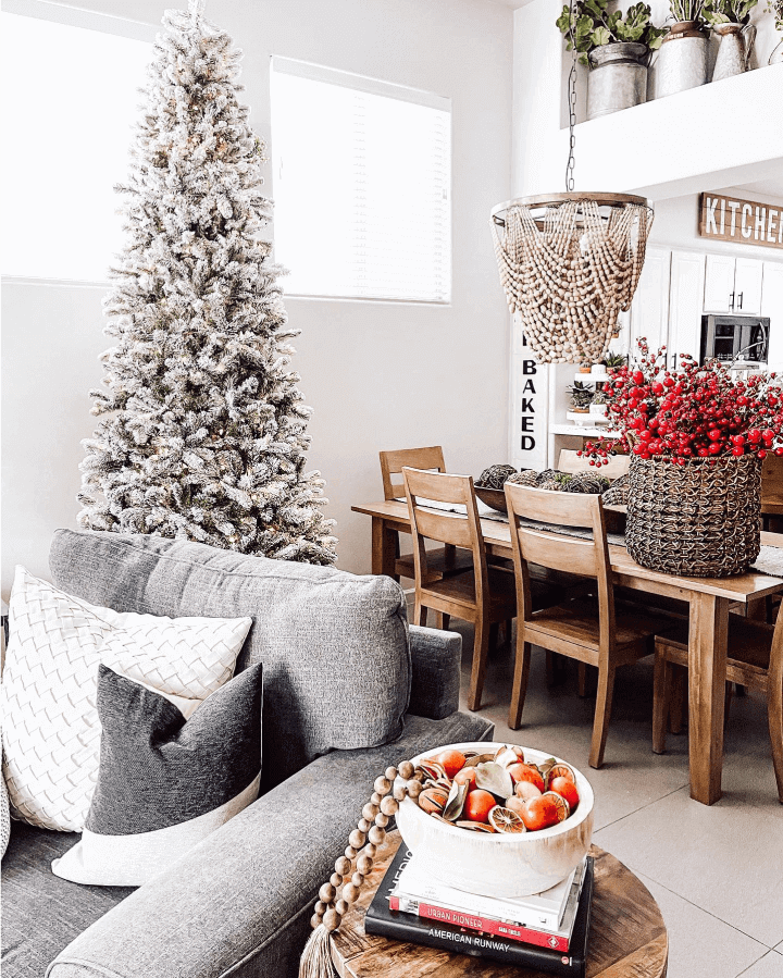 Árvore de Natal Artificial Slim King Flock® de com 650 Luzes LED Branco Quente