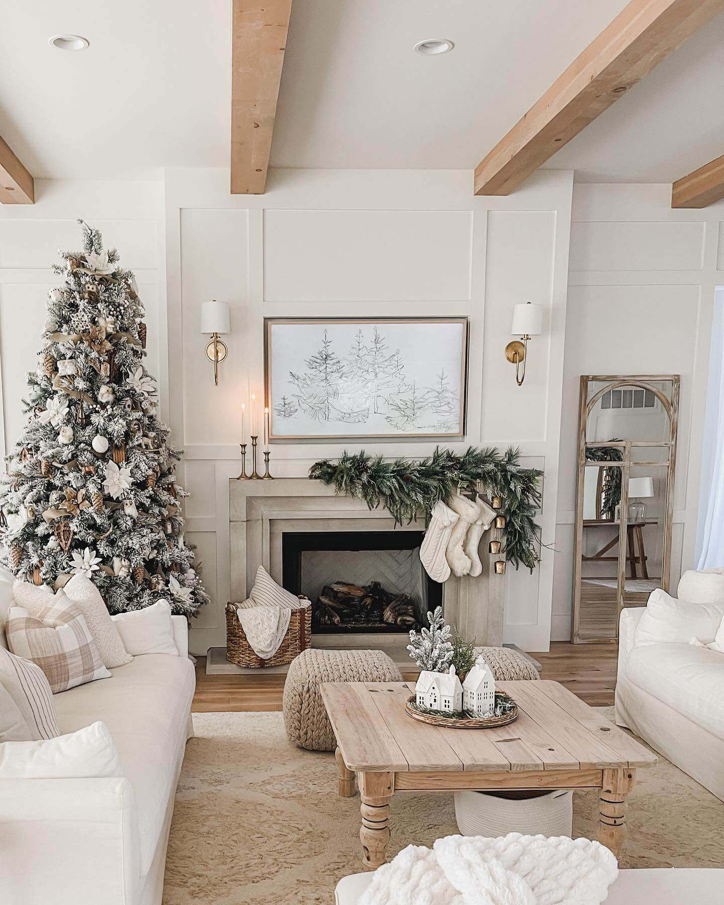 Árvore de Natal Artificial Queen Flock® com 800 Luzes LED Brancas Quentes