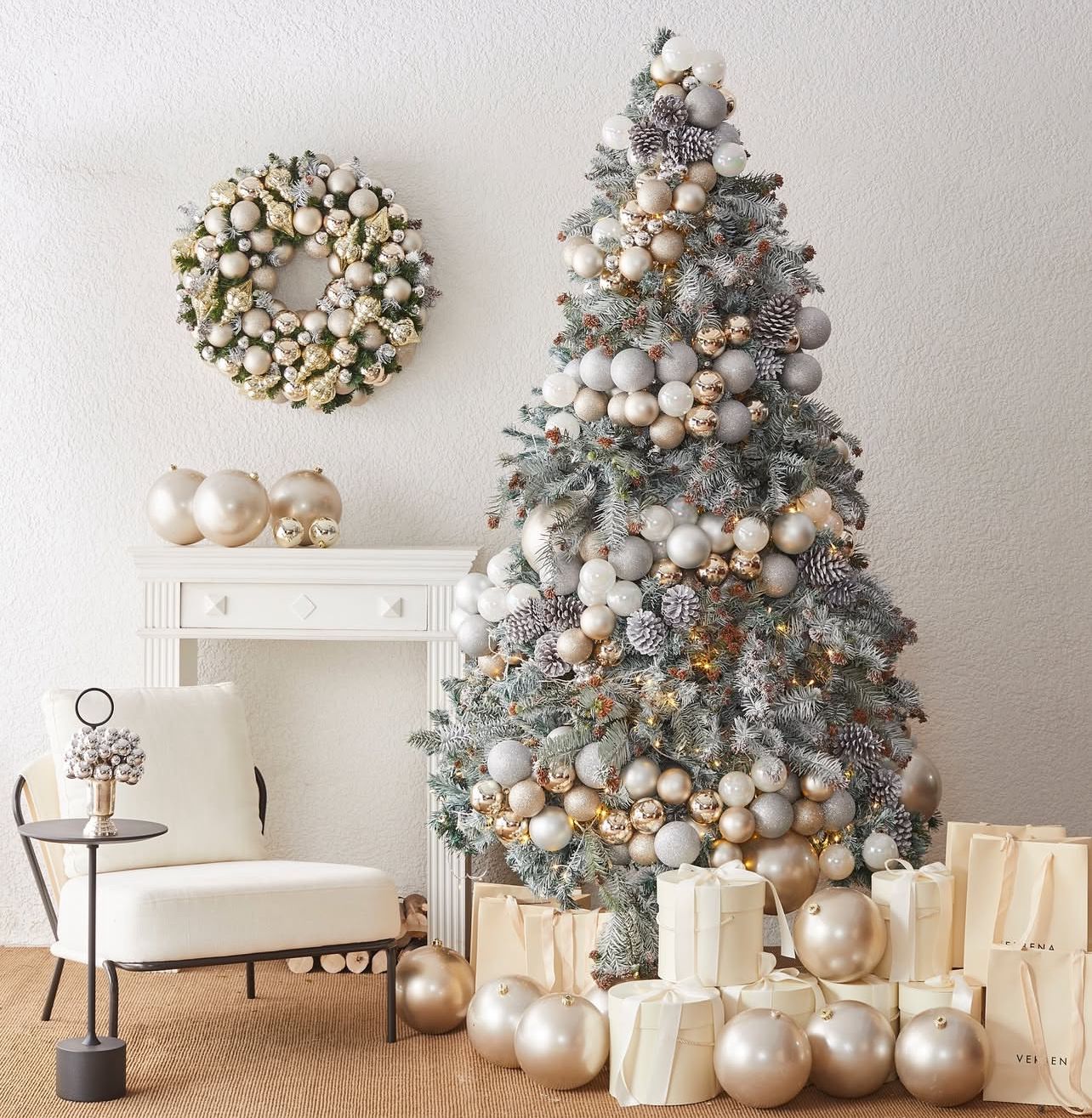 Árvore De Natal Decorada "Enchanted Holiday"